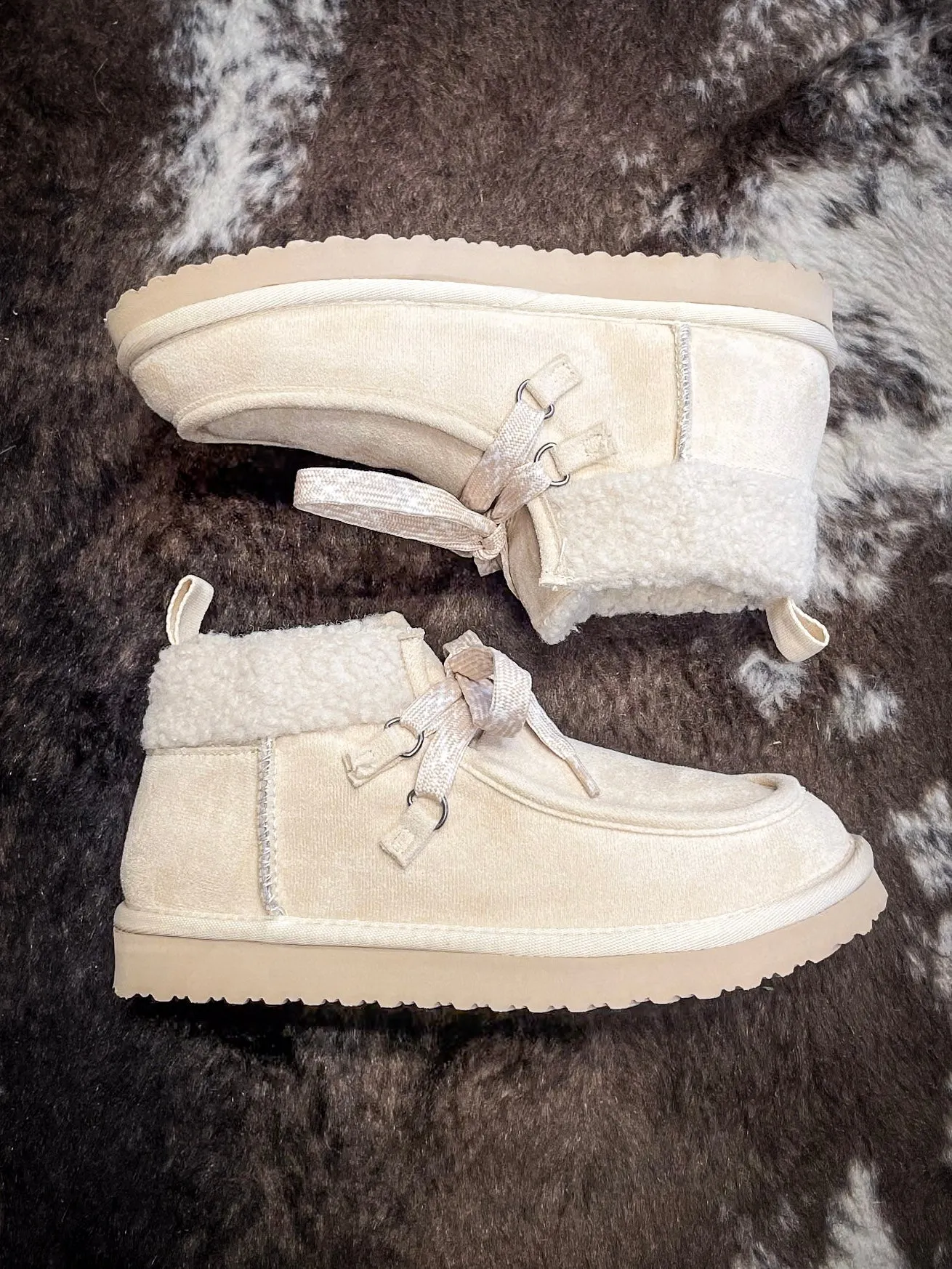 Cherilyn Fur Lined Ankle Bootie in Cream By Very G