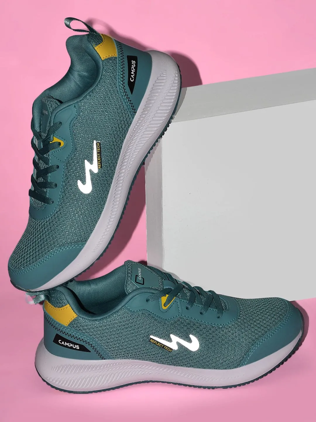 DROOL Green Men's Sports Shoes