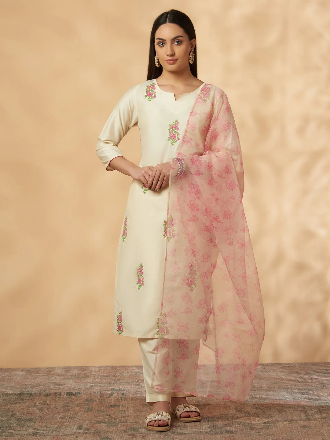 Floral Off-White Solid Straight Kurta Set