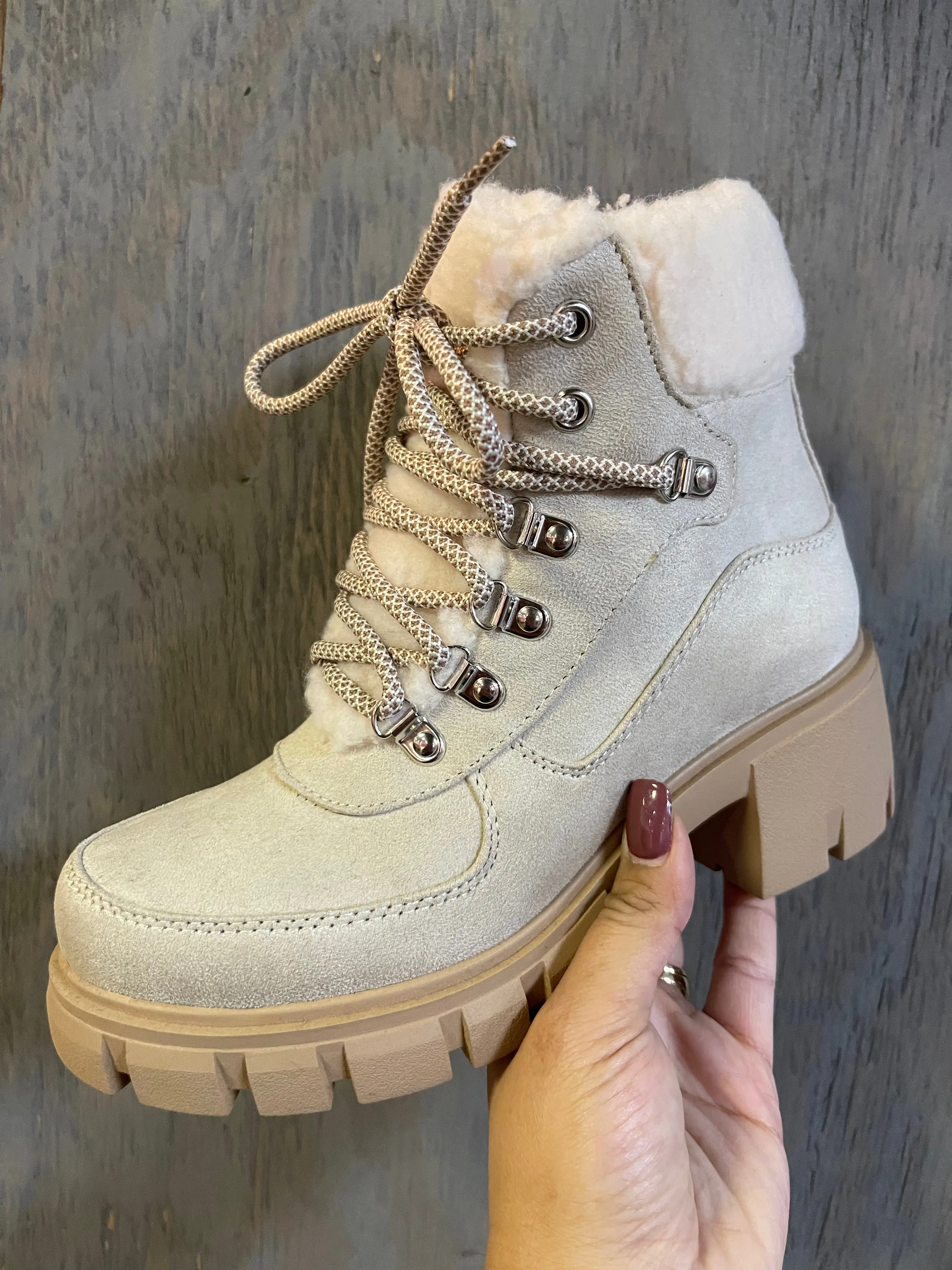 Ive Lug Sole sherpa detail lace up booties- Saffi-s