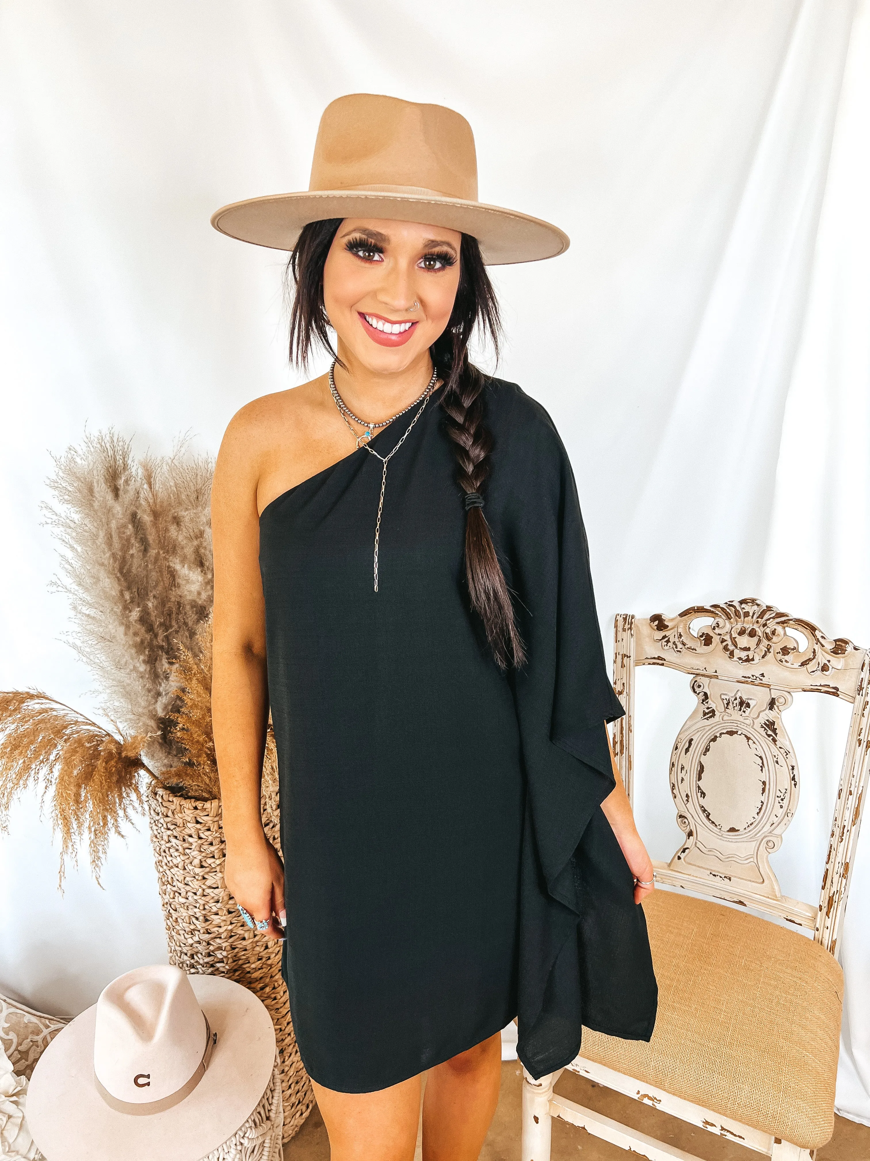 Last Chance Size Small | Champagne Getaway One Shoulder Dress in Black