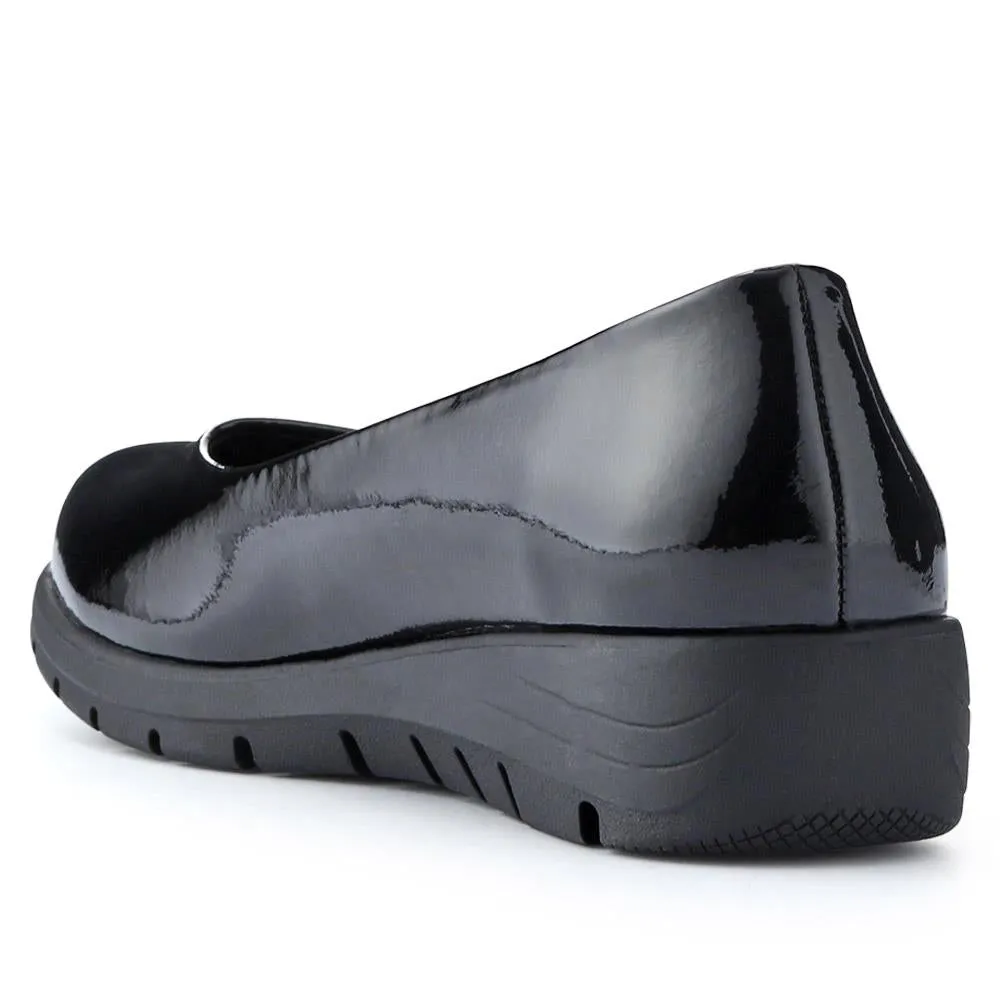Lightweight Wedge-Heeled Pumps - WK41003 / 327 138