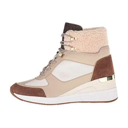 Liv Wedge Booties