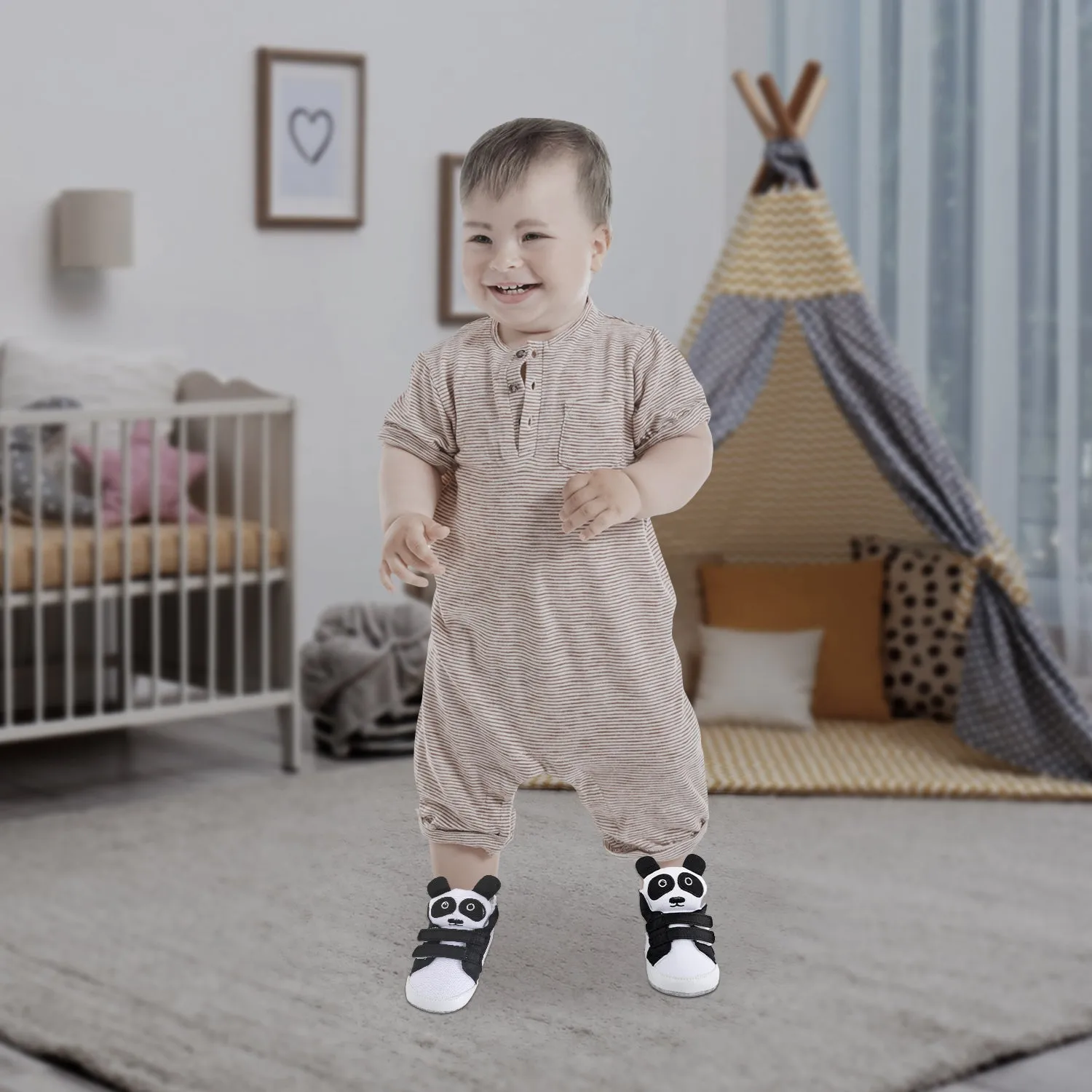 Panda Black Velcro Booties