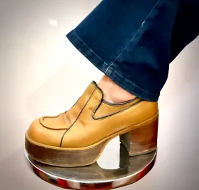 Rare Tan Leather 70s Platform Shoes