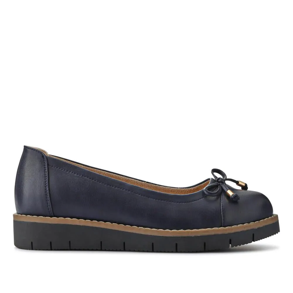 Wide-Fit Bow-Detailed Chunky Pumps - WBINS41100 / 327 323